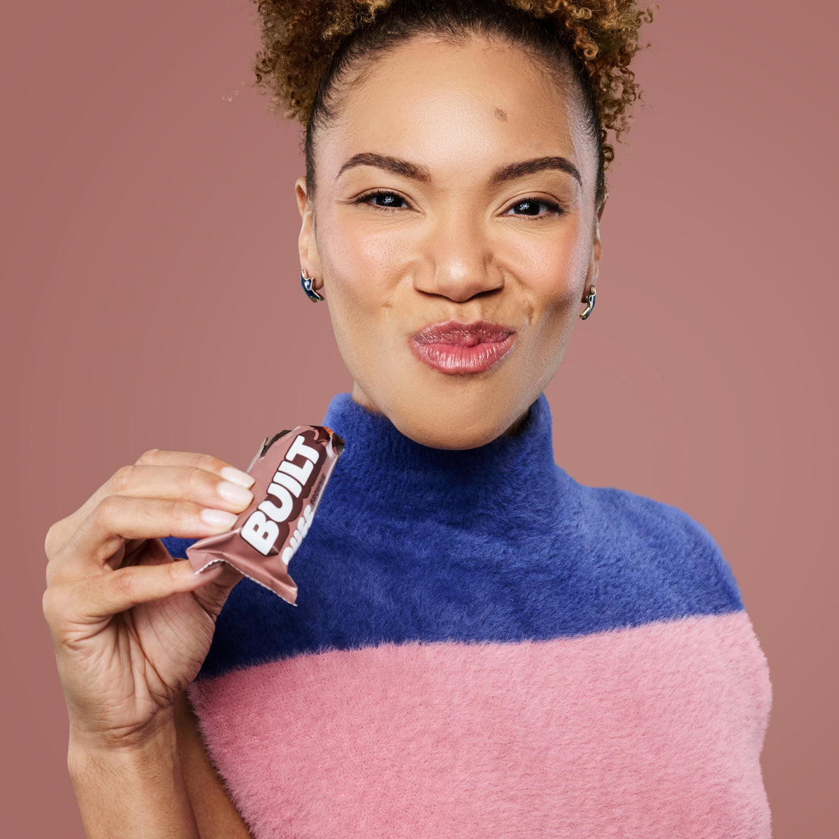 BUILT Puff Protein Bars — Brownie support